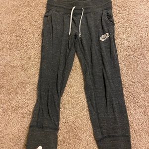 Nike cropped sweatpants
